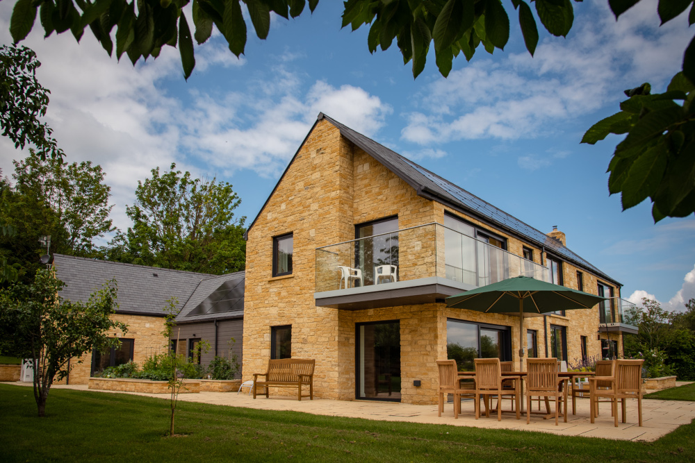 Gryphon house by Frame Technologies